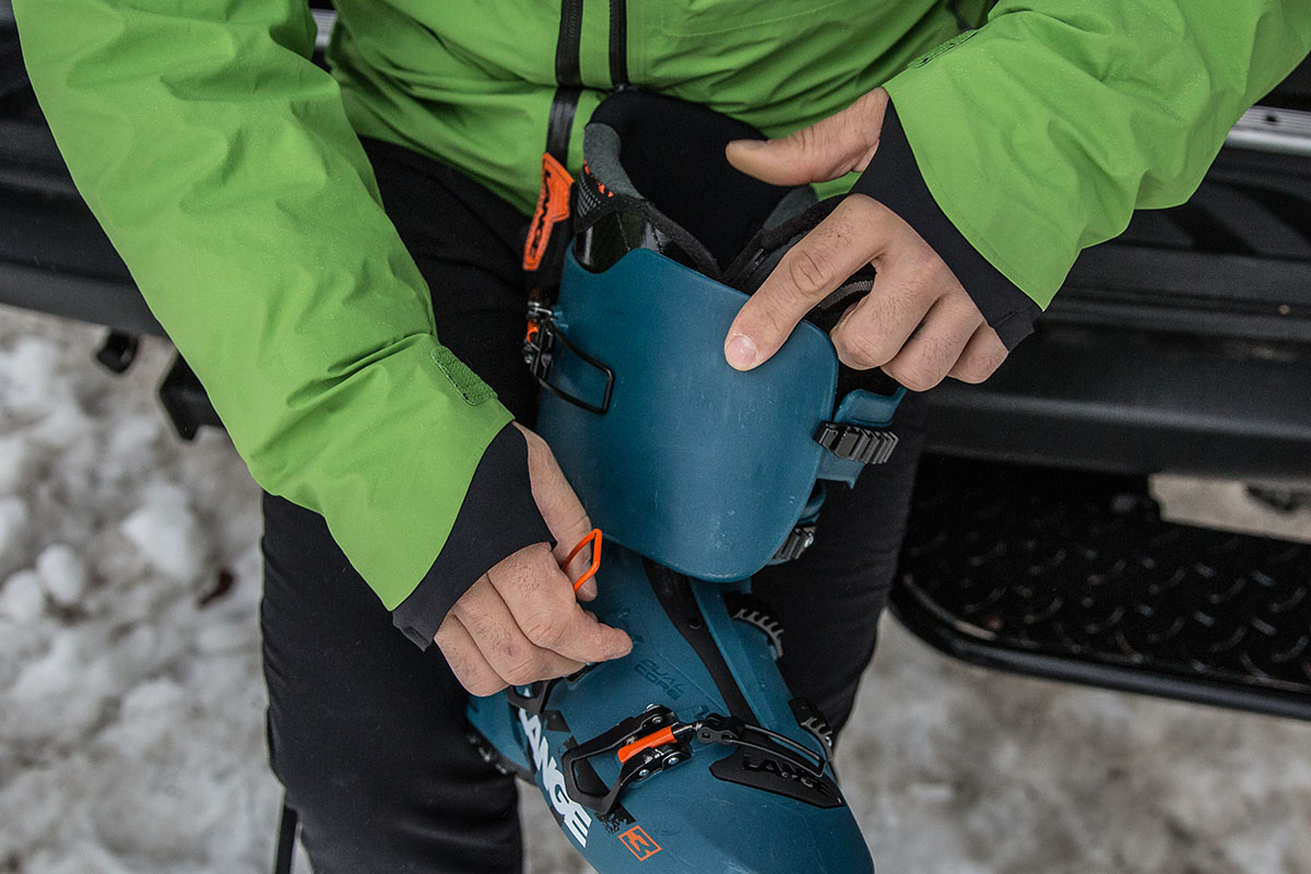 Norrona lofoten deals gloves
